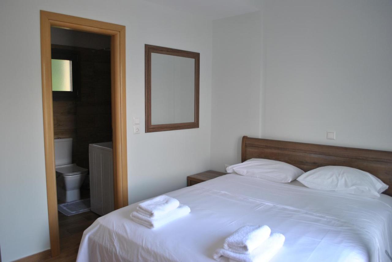 Artemis - Marina Apartments Evia ภายนอก รูปภาพ