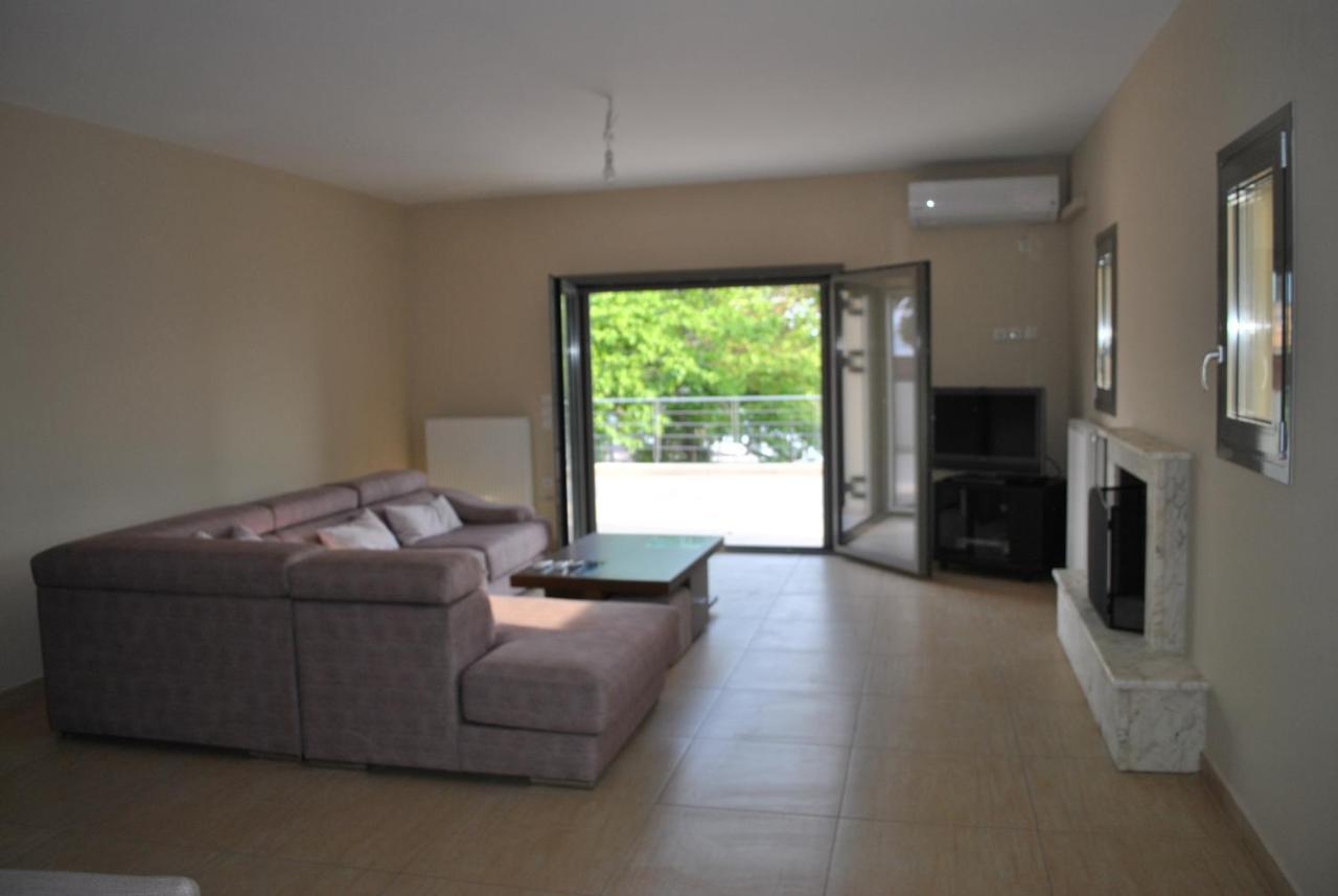 Artemis - Marina Apartments Evia ภายนอก รูปภาพ